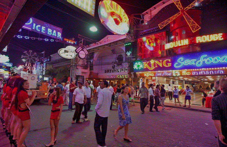Comfort, Privacy, and Entertainment: The New Formula for a Memorable Evening